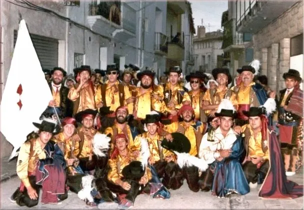 Imatge de la filà - Fila_pirates_1976